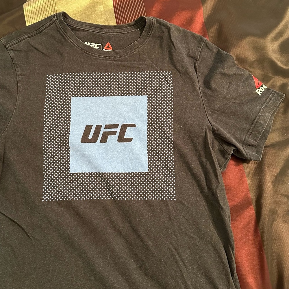 UFC Reebok Gray and Red Logo T-Shirt